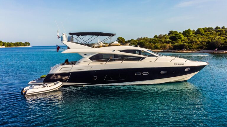 Superyacht 2 DRUNK