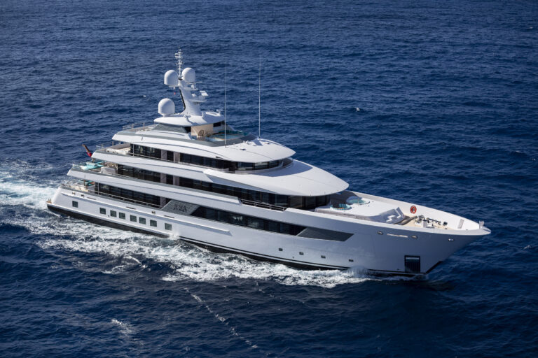 Superyacht ASIA