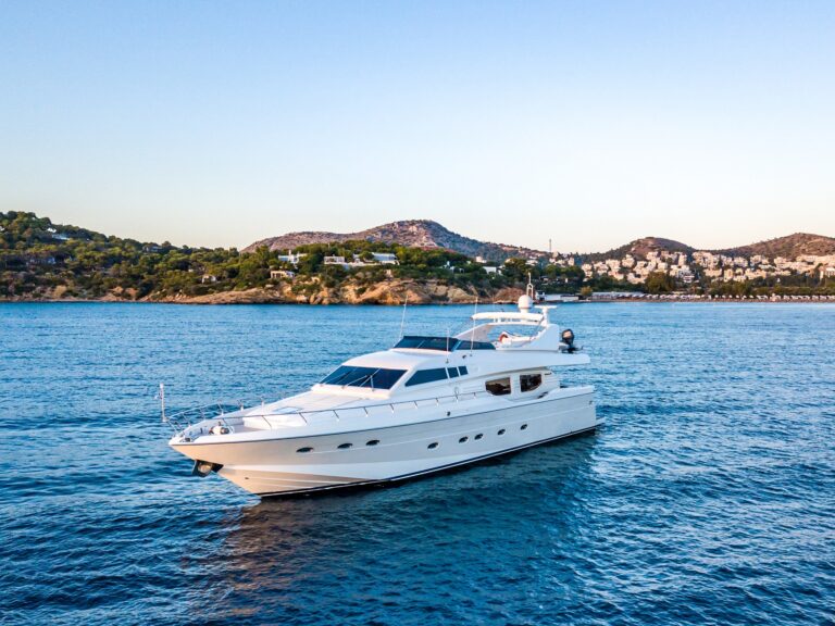 Superyacht PAREAKI
