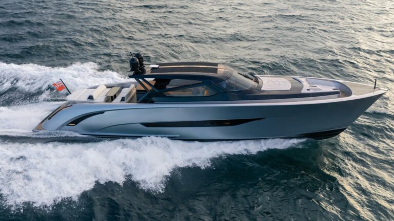 Superyacht SWEETWATER
