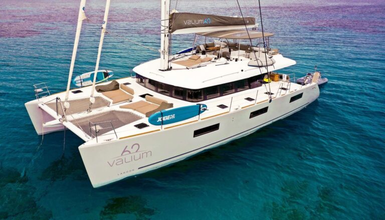 Superyacht VALIUM 62