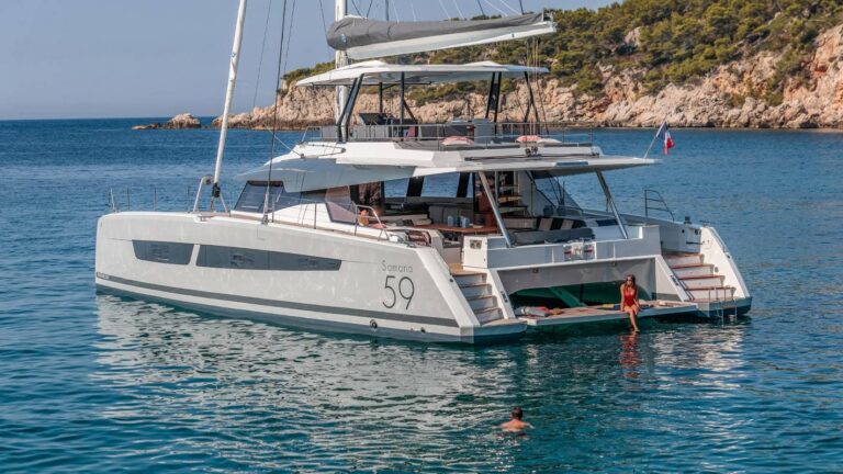 Luxury Yacht 7TH HEAVEN (sistership)