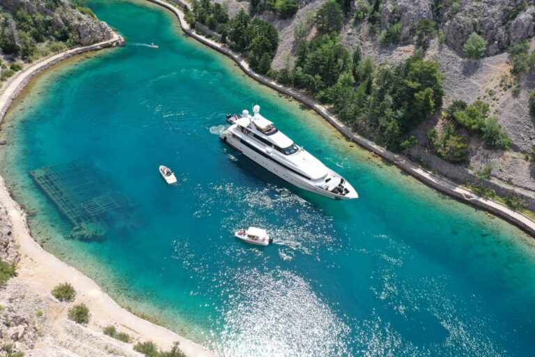 Luxury Yacht INDIGO STAR I