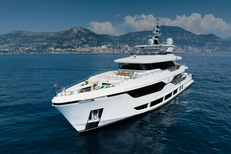 Luxury Yacht OLIVIA