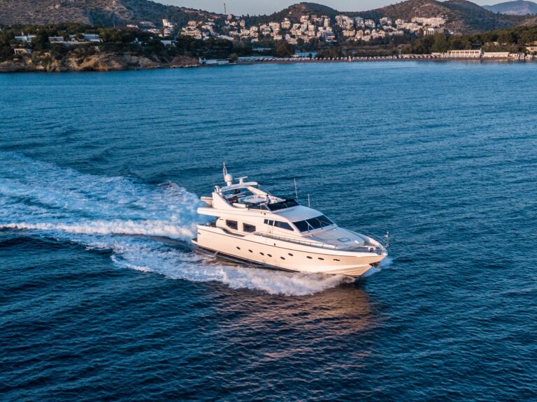 Luxury Yacht PAREAKI