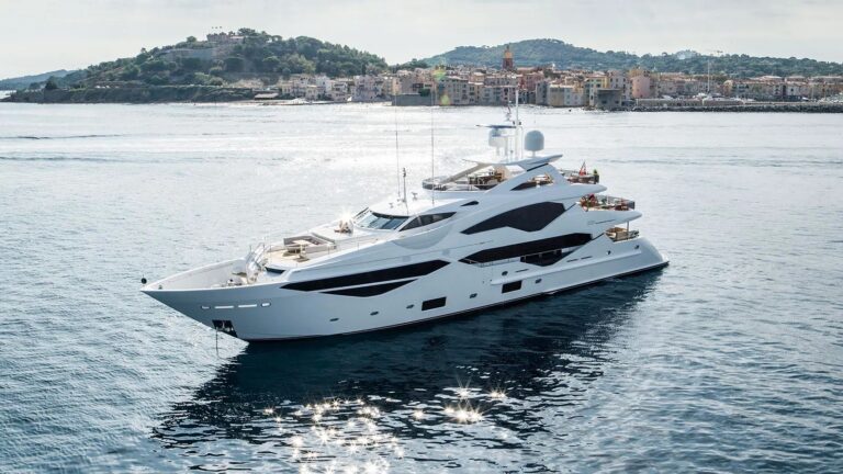 Motor Yacht NOAH