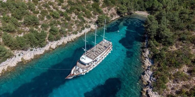 Superyacht ALMISSA