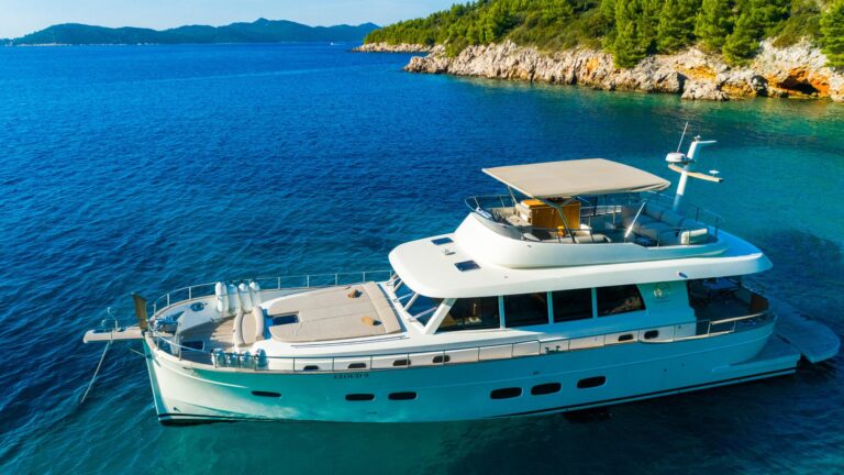 Superyacht CLOUD 9