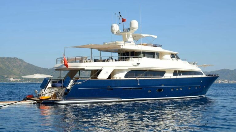 Superyacht HAG
