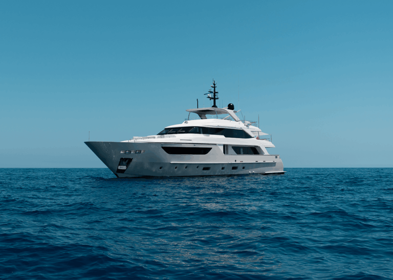 Superyacht LANCE