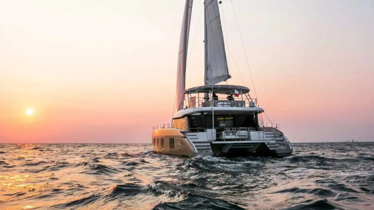 Luxury Yacht ADARA (sistership)