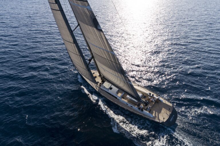 Luxury Yacht ONYX