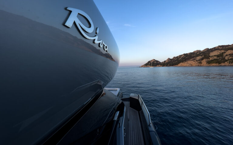 Luxury Yacht SPACE COWBOY