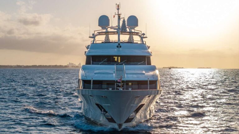 Motor Yacht ARTHUR'S WAY