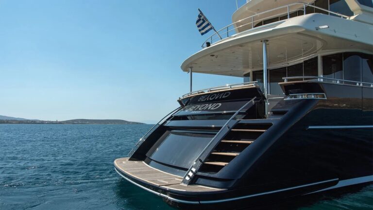 Motor Yacht BEYOND
