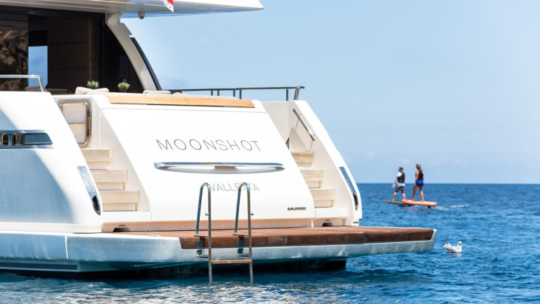 Motor Yacht MOONSHOT