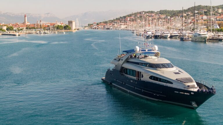 Motor Yacht ONE BLUE