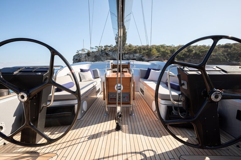 Super Yacht NADEJDA
