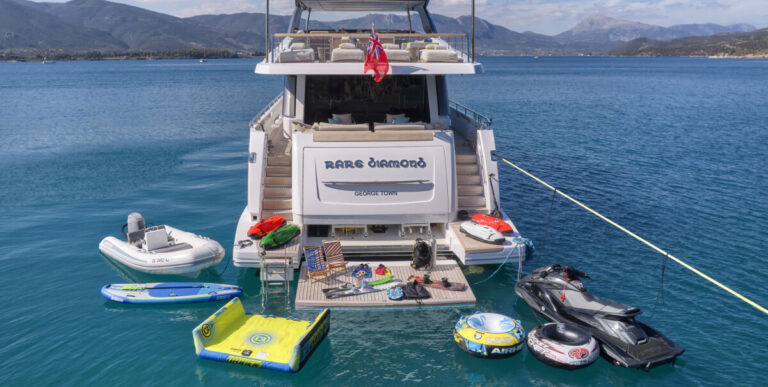 Super Yacht RARE DIAMOND