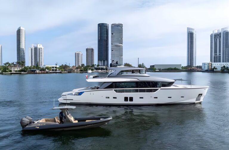 Superyacht MAVE