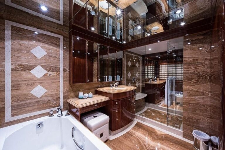 Master ensuite