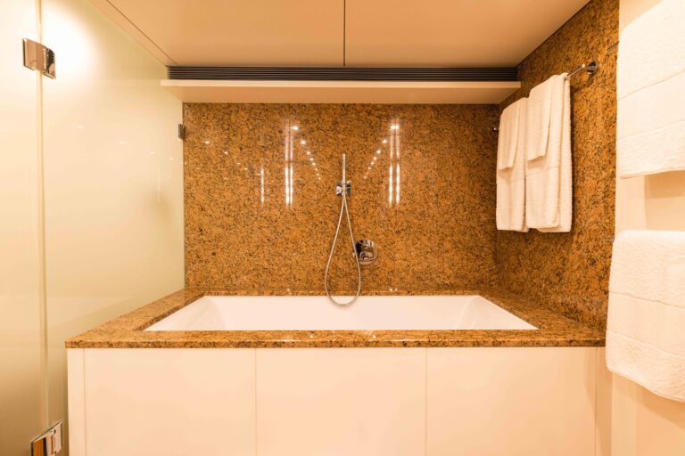 Master Ensuite