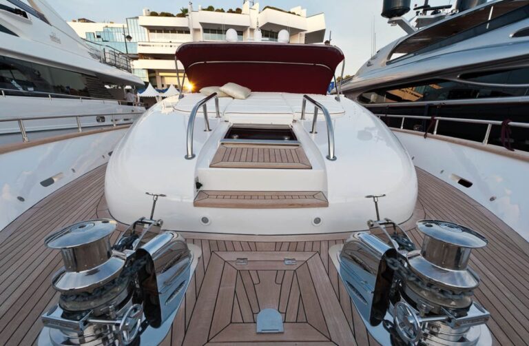 Charter yacht MY LIFE
