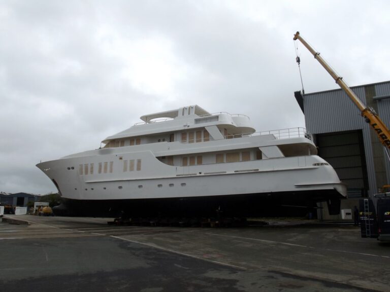 135ft JFA motor yacht in build
