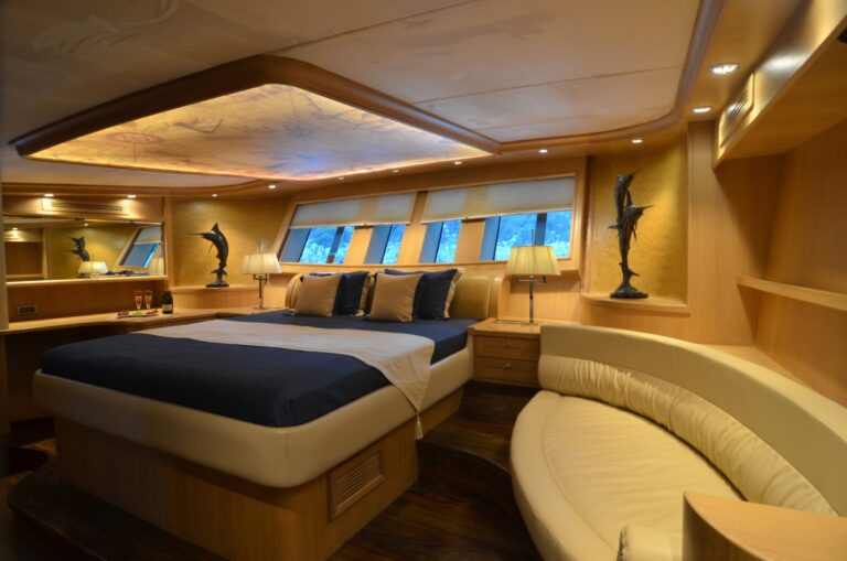 Aft master stateroom