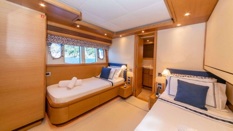 Twin Cabin