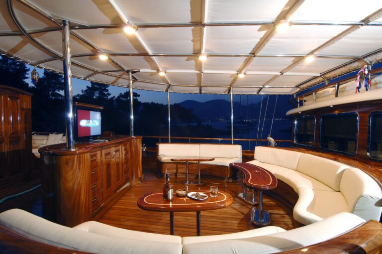 Charter yacht MARE NOSTRUM
