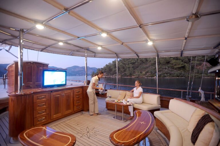 Charter yacht MARE NOSTRUM