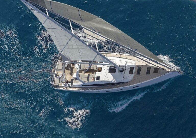 The 19m Yacht AMANDINE