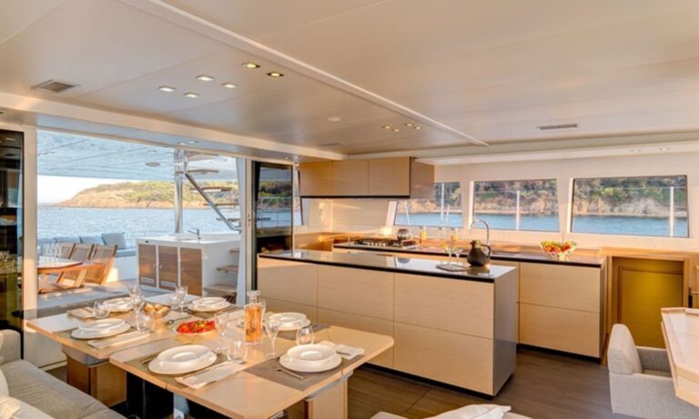 The 19m Yacht AMAZING