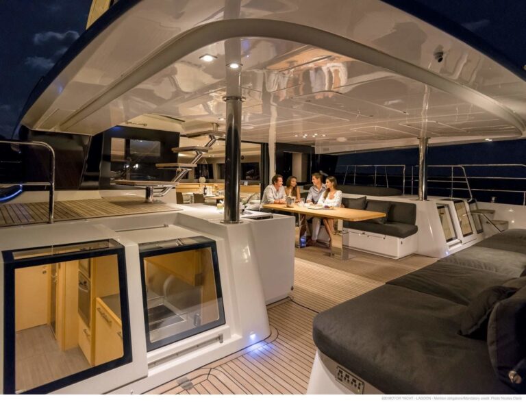 The 19m Yacht CUTE LITTLE CAT