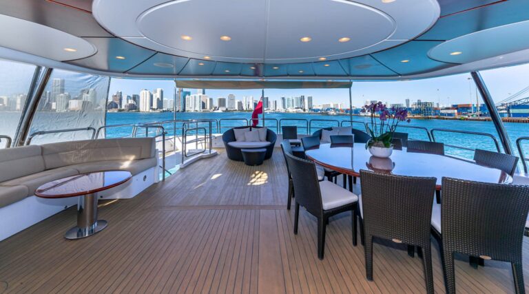 Bridge deck dining