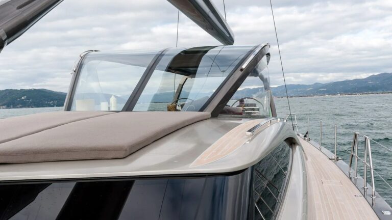 Unique cockpit bimini