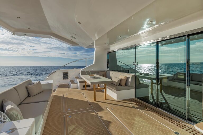 Main deck aft forward facing sofa