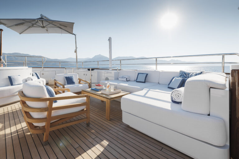 Deck lounge on the bridge deck