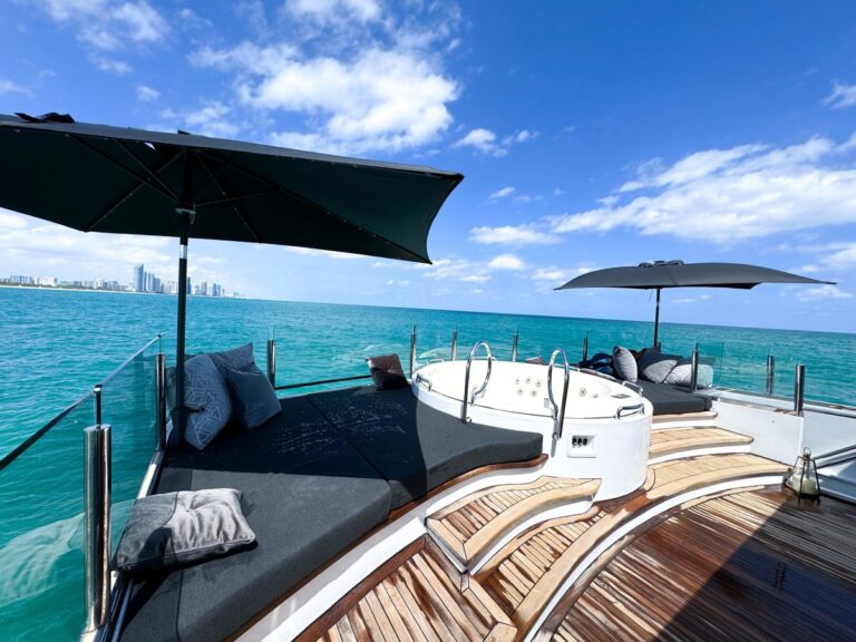Aft Deck With Jacuzzi