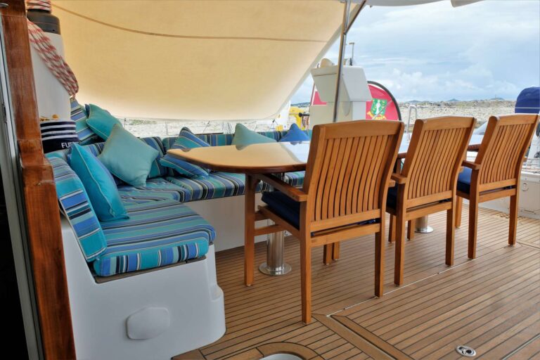 FUERTE 3 AFT DECK