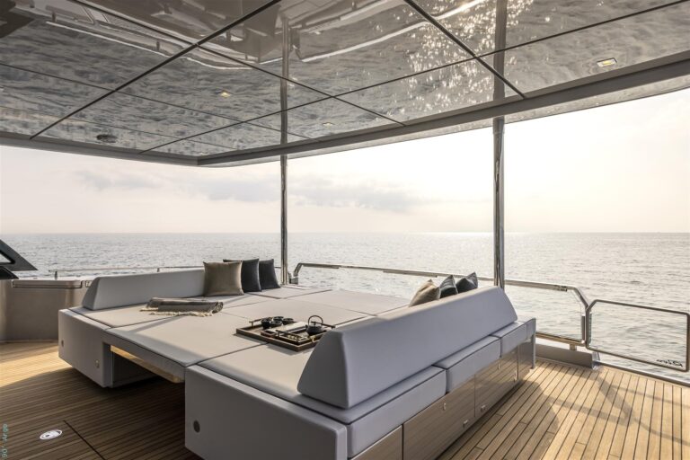Main Deck Aft Sunpad Set Up (sistership)