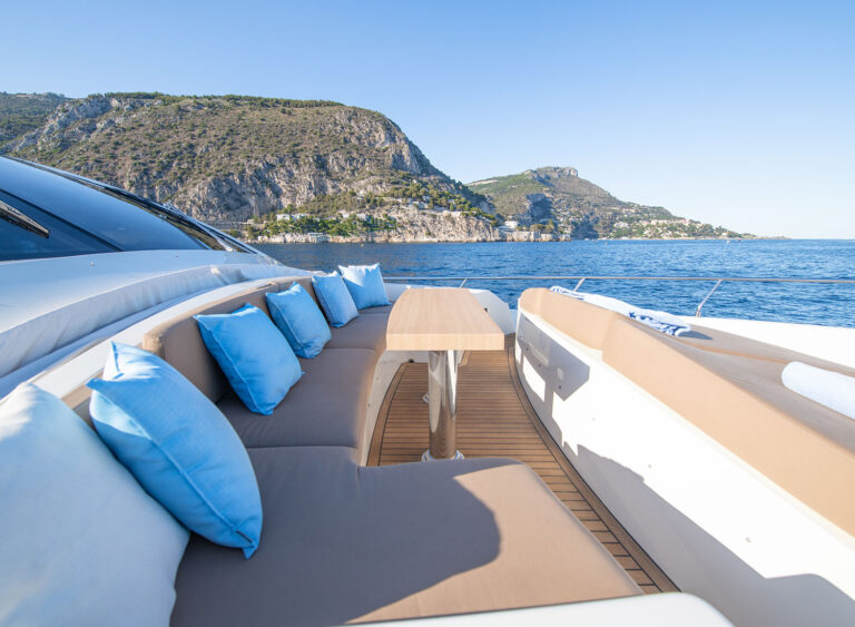 Sun Beds At Bow Alternative View