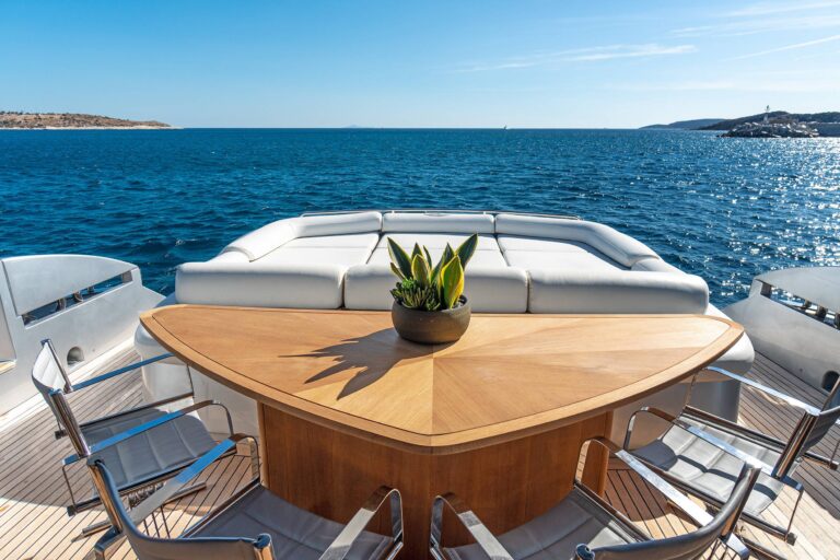 Aft Deck Dining And Sun Pads