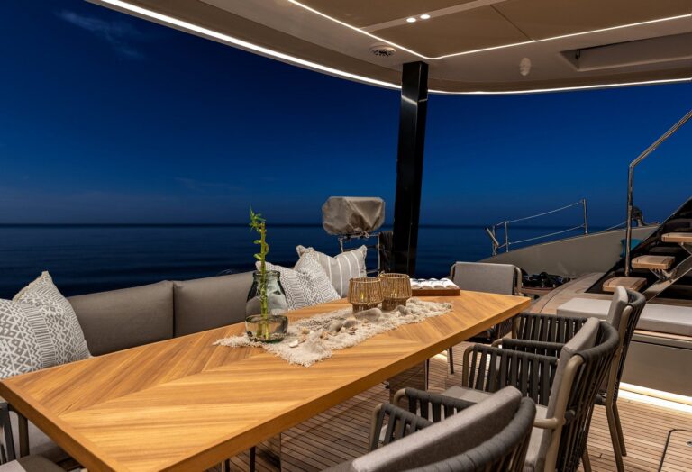 Al Fresco Dining On The Aft Deck