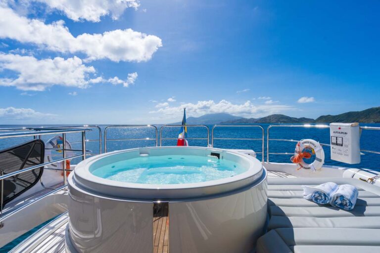 Jacuzzi On Flybridge