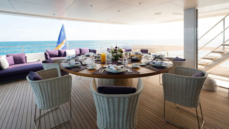 Upper Deck Dining