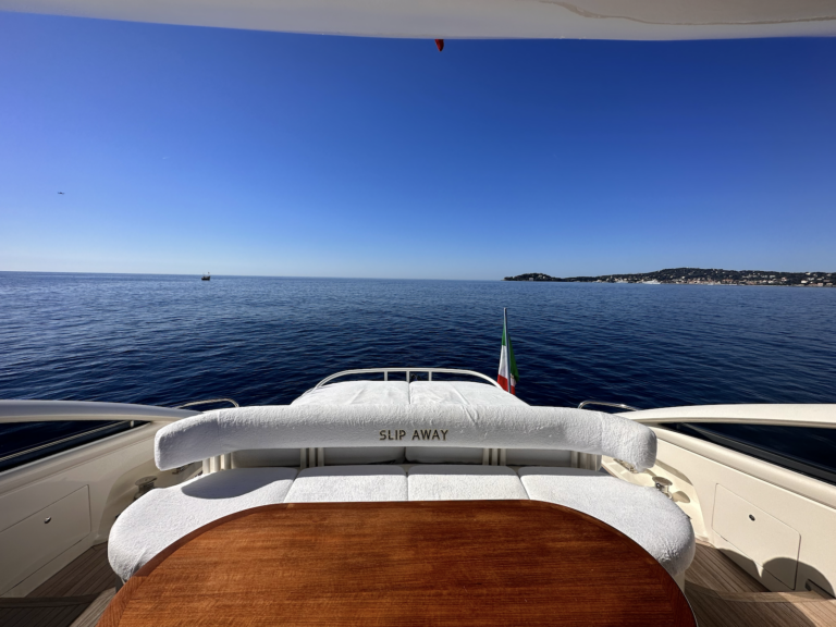 Aft Cockpit View To The Stern