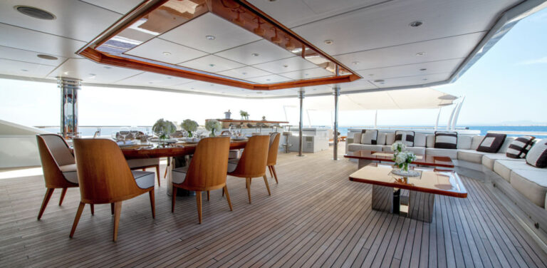 Bridge Deck Lounge And Dining
