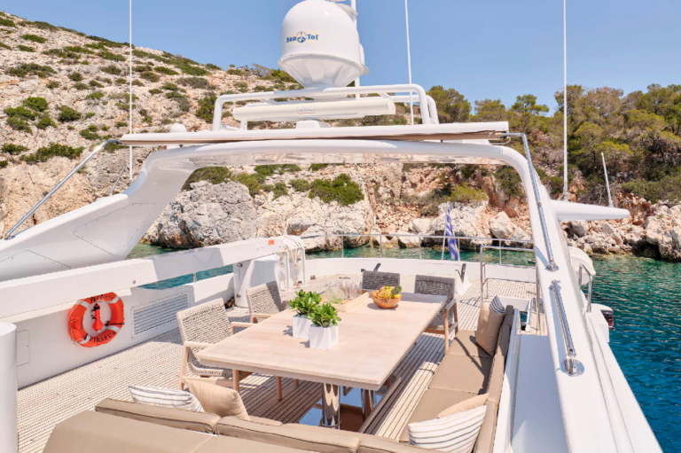 Dining And Lounge On Sun Deck